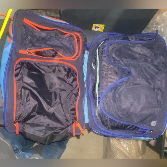 Cotopaxi Alpa 42L backpack - Picture 3 of 5